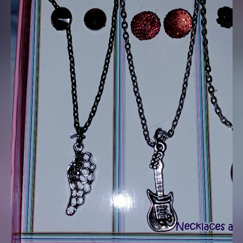 Jewelry Set - Picture 3 of 4
